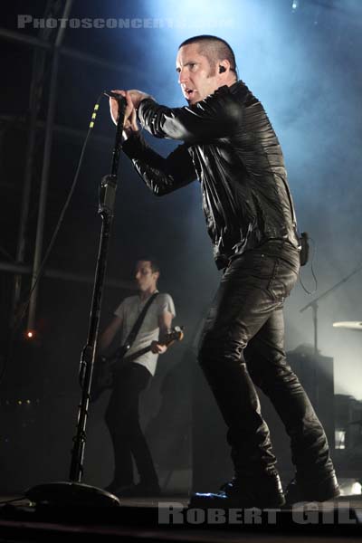 NINE INCH NAILS - 2009-07-31 - PAREDES DE COURA (Portugal) - Praia do Tabuao - 